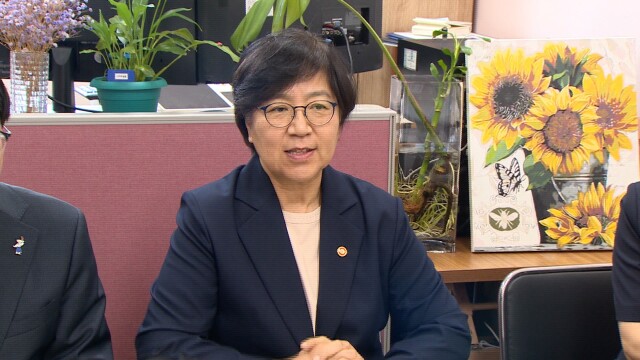 정은경 복지부 장관, 광주 ‘틈새 돌봄’ 현장 점검
