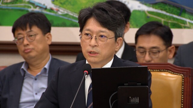 조인철 "광주공항 국제선 혼선"… 홍지선 "빠르게 입장 정리"