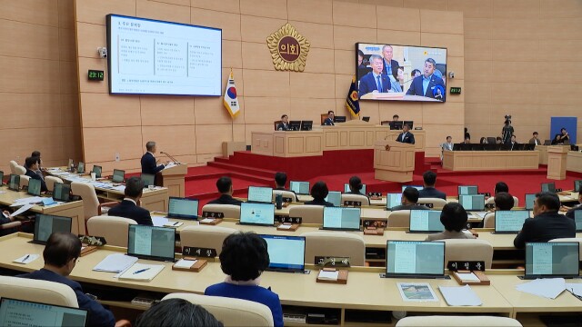 서남권 의원들 시정질문서 민형배 시장 상대 '사흘째 공세'..박문옥 시의원, 민형배 시장 발언 녹취 논란